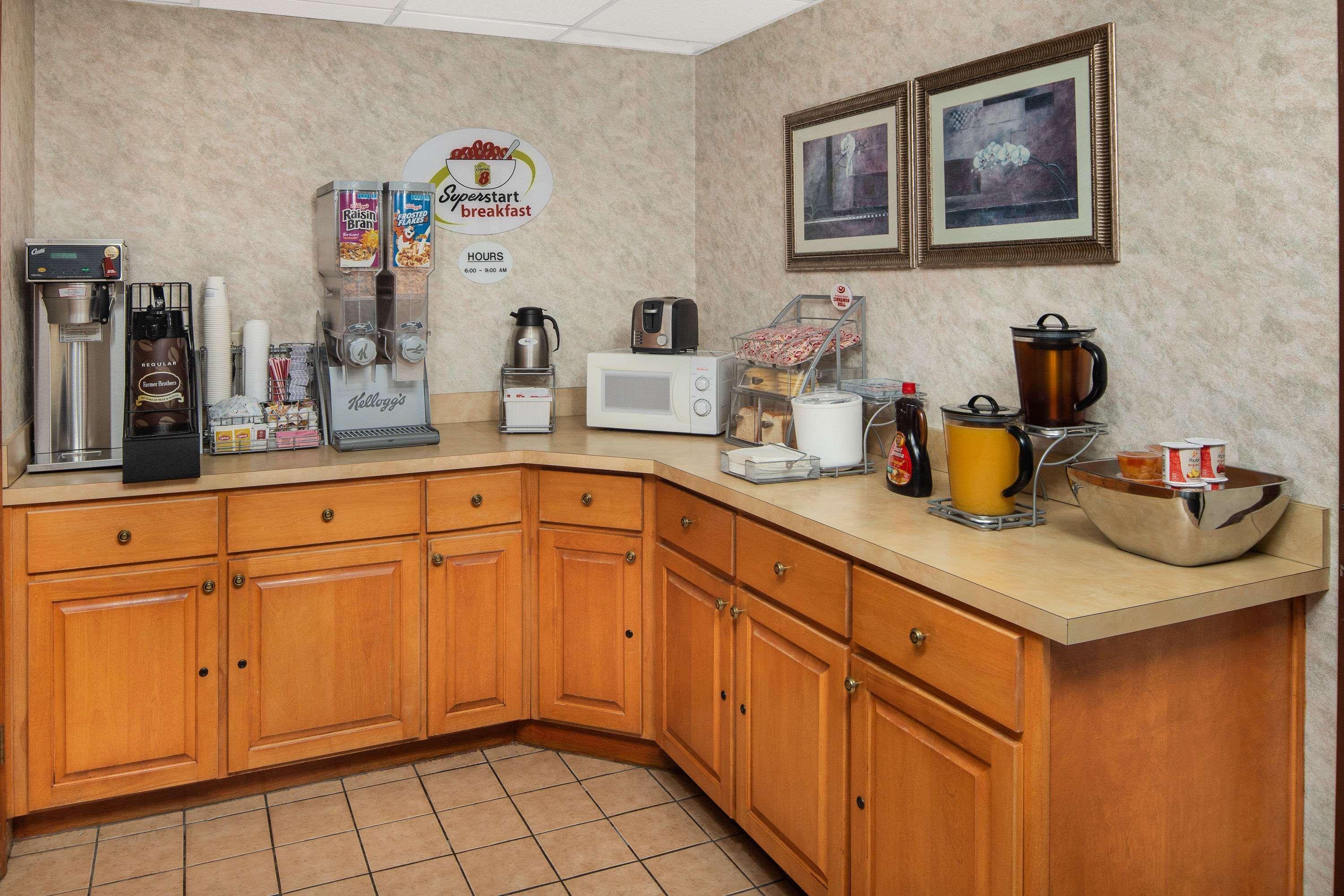 Motel Super 8 By Wyndham Burlington Nc Zewnętrze zdjęcie